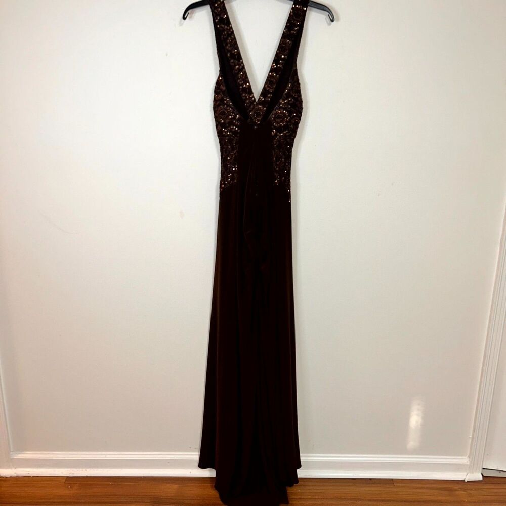 Xscape Maxi Dress Womens 10 Maroon Embellished Ruched Back Deep V-Neck Cocktail - Picture 2 of 11